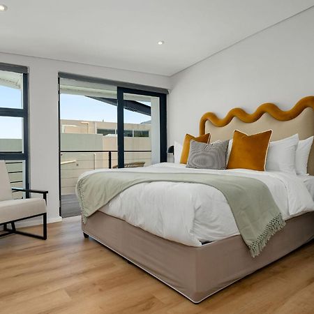 Hotel Neighbourgood 1St Crescent Camps Bay Kapstadt Exterior foto