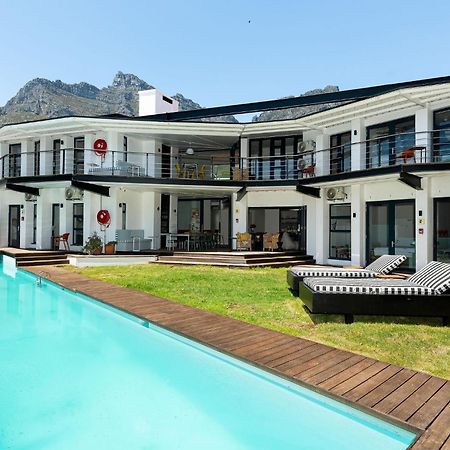 Hotel Neighbourgood 1St Crescent Camps Bay Kapstadt Exterior foto