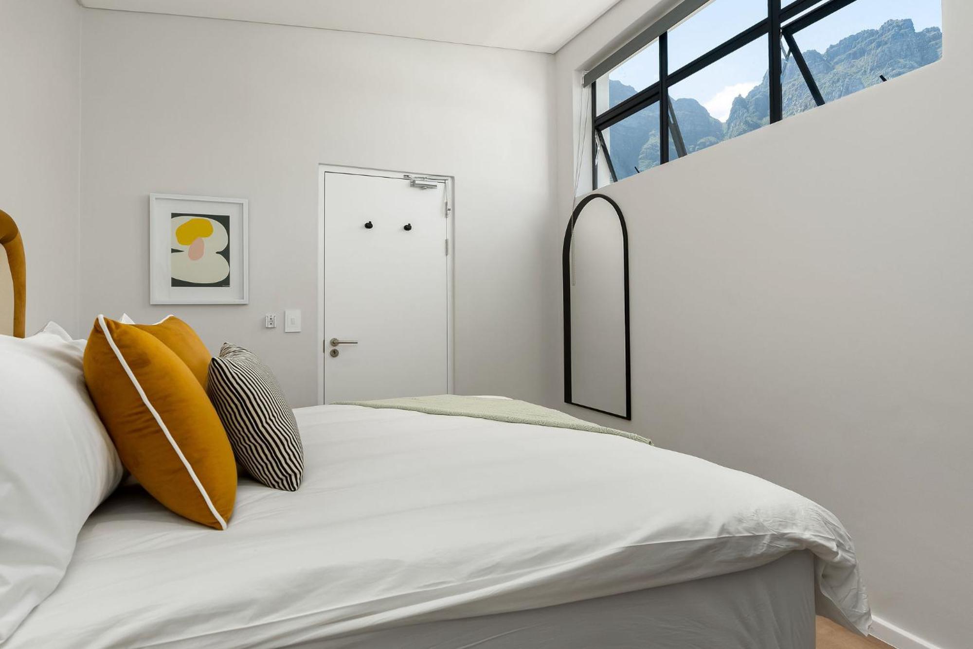 Hotel Neighbourgood 1St Crescent Camps Bay Kapstadt Zimmer foto