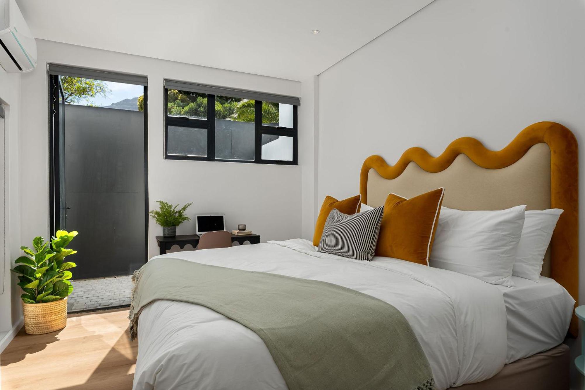 Hotel Neighbourgood 1St Crescent Camps Bay Kapstadt Exterior foto
